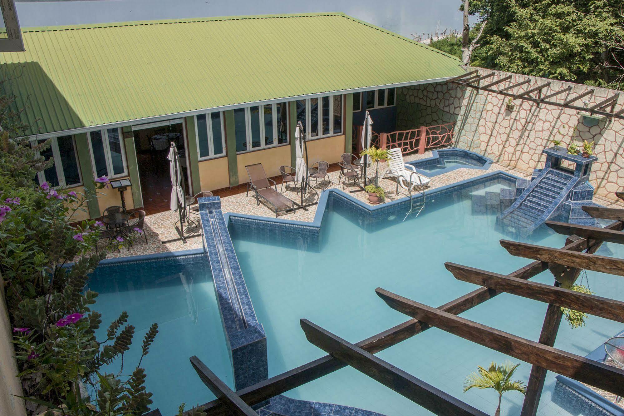 Hotel Ribiera Del Lago Peten Itza San Roman Exterior photo