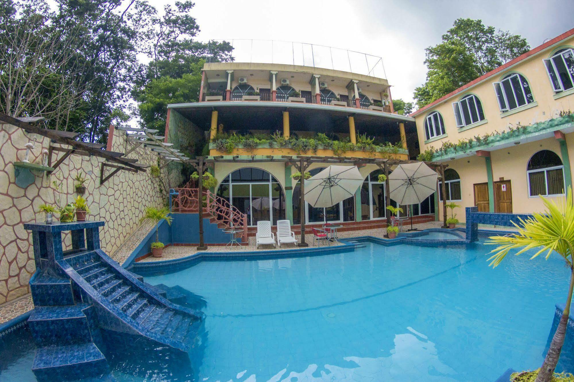 Hotel Ribiera Del Lago Peten Itza San Roman Exterior photo